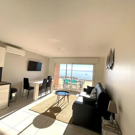 Vue Mer Golfe De Saint-tropez Apartamento *